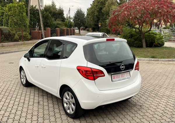 Opel Meriva cena 23900 przebieg: 148000, rok produkcji 2012 z Górzno małe 211